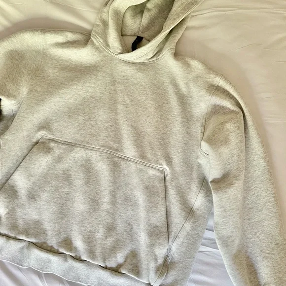 LULULEMON | Gray Hoodie - Picture 5 of 5